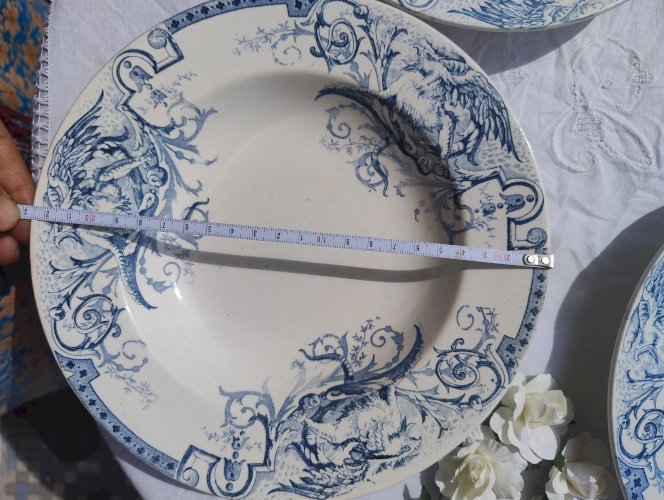 Lot d'assiettes kg Lunéville griffon 
