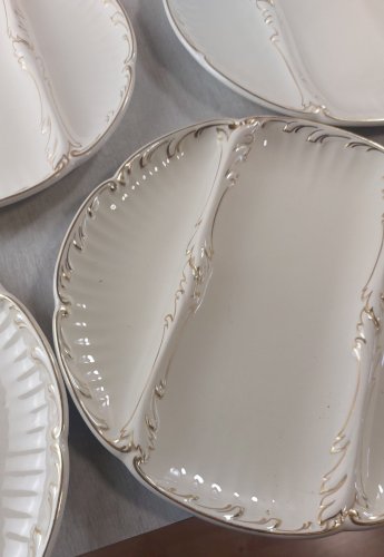 Lot de 10 anciennes assiettes à asperges, en céramique de Sarreguemines