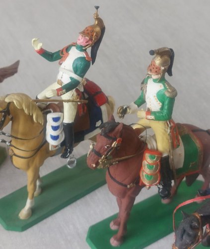Lot de 10 anciennes figurines soldats / cavaliers, Historex, en plastique