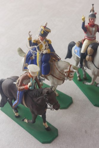 Lot de 10 anciennes figurines soldats / cavaliers, Historex, en plastique