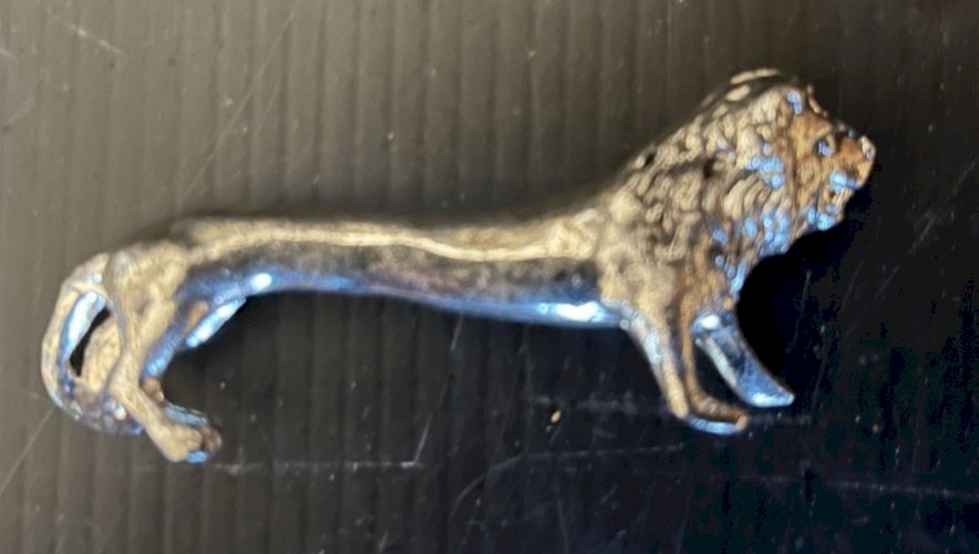 lot de 10 porte-couteaux  LION  en métal argenté décoration art de la table
