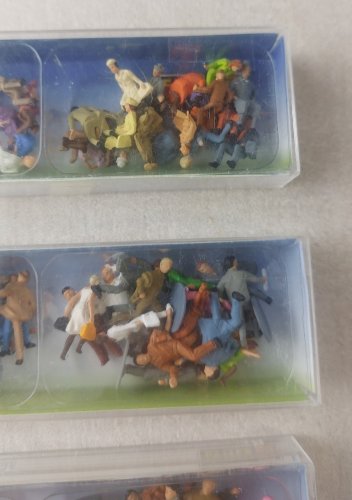 Lot de 108 figurines pour maquette train HO, Faller 153002 + 153001