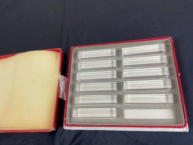 Lot de 11 Porte Couteaux En Cristal Baccarat