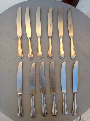Lot de 12 couteaux de table