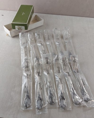 Lot de 12 fourchettes, décor Marly, en métal argenté, Christofle ^