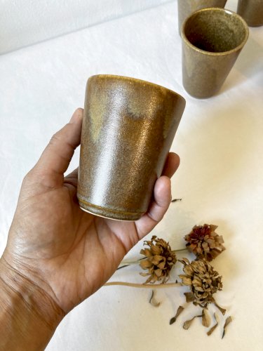 Lot de 12 gobelets en grès émaillé, Grès Pots Digoin