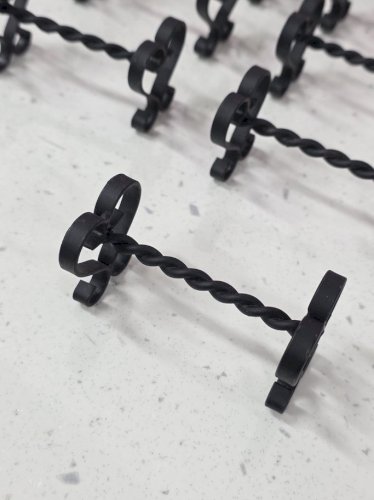 lot de 12 porte-couteaux en fer forgé médiéval