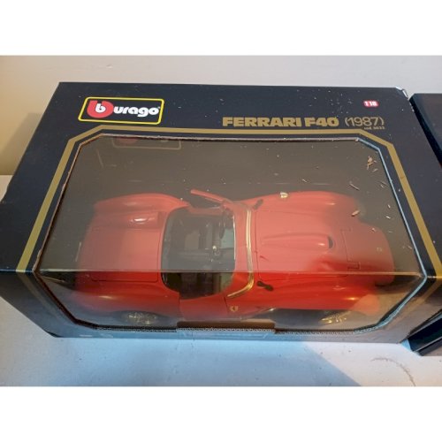 Lot de 12 Voitures Burago Métal