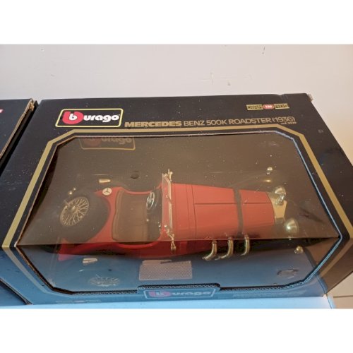 Lot de 12 Voitures Burago Métal