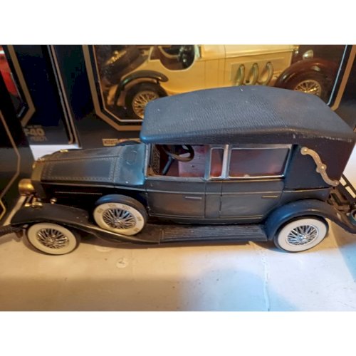 Lot de 12 Voitures Burago Métal