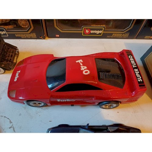 Lot de 12 Voitures Burago Métal