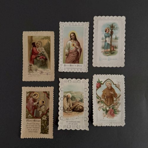 Lot de 13 images pieuses ou canivets XIXe  A5778