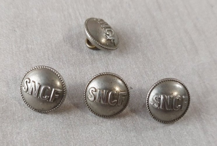 Lot de 14 anciens boutons, chemins de fer Est