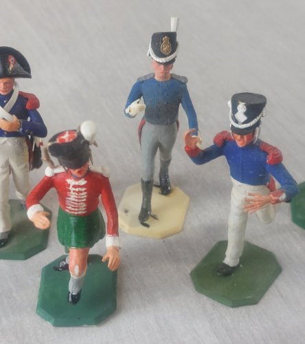 Lot de 15 anciennes figurines soldats, Historex, en plastique, 1/32
