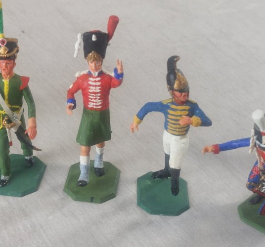 Lot de 15 anciennes figurines soldats, Historex, en plastique, 1/32