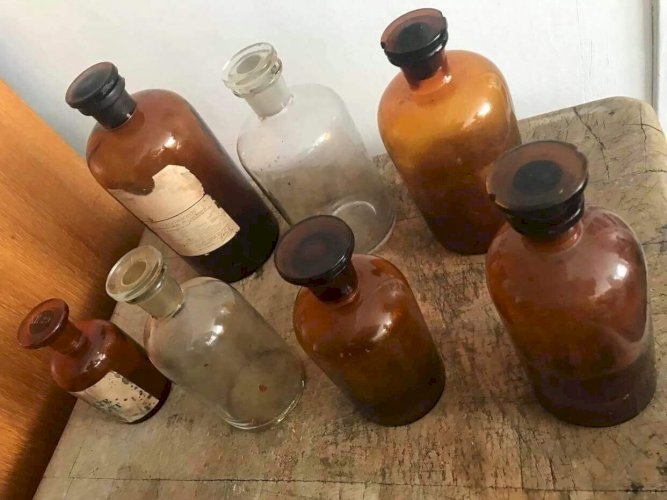 Lot De 15 Flacons D’apothicaire Vintage, Decoration Retro