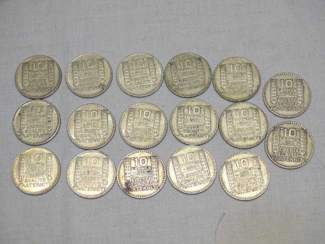 - LOT DE 17 PIECES 10 FRANCS TURIN ARGENT 1930,33,34 MONNAIE ANCIENNE