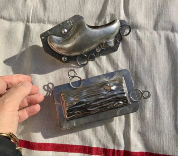 Lot de 2 ANCIEN MOULE A CHOCOLAT  bûche et sabot