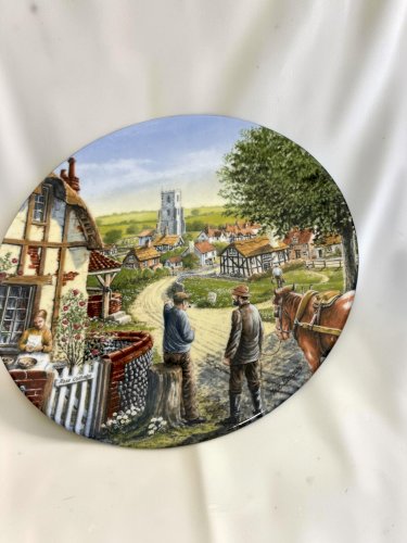 Lot de 2 assiettes décoratives Royal Doulton – Mick Bensley – Journey Through the Village – Angleterre 1991