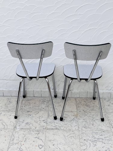 Lot de 2 chaises en Formica
