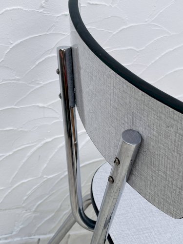 Lot de 2 chaises en Formica