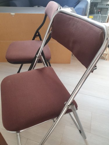 Lot de 2 chaises pliantes vintage (ou vendues individuellement), tissus marron