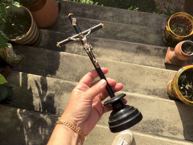 Lot de 2 Christ Crucifix Bois Noirci Napoleon III XIXèm 1 en boiscuit Porcelaine