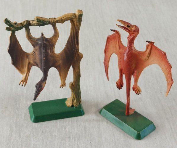 Lot de 2 figurines dinosaure, Ptérodactyle + Rhamphorhynchus, plastique, Starlux ^