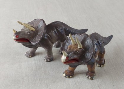 Set of 2 dinosaur figurines, Triceratops, painted plastic, Starlux