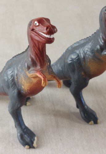 Lot de 2 figurines dinosaure, Tyrannosaure, en plastique peint, Starlux ^