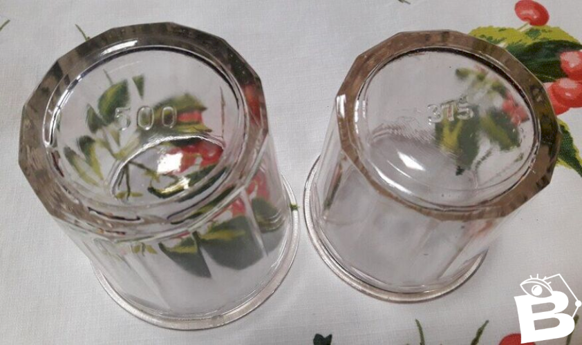 Lot de 2 pots de confitures anciens verre rosé 500 et 375