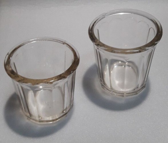 Lot de 2 pots de confitures anciens verre rosé 500 et 375