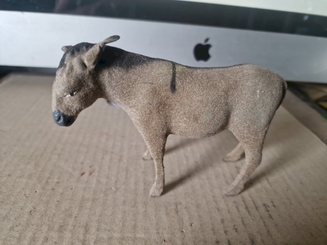 Lot de 2 santons  l'ane et le boeuf Devineau  floqués_ long boeuf 14 x 9 cm