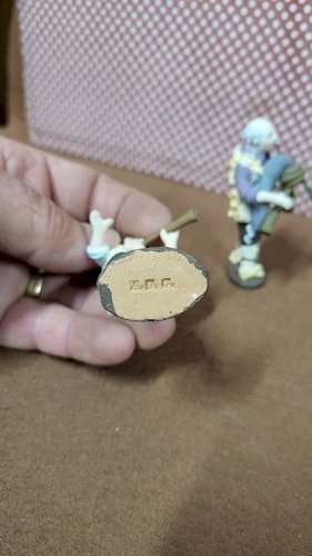 LOT DE 2 SANTONS POUR CRECHE EN TERRE CUITE ADG N° 38