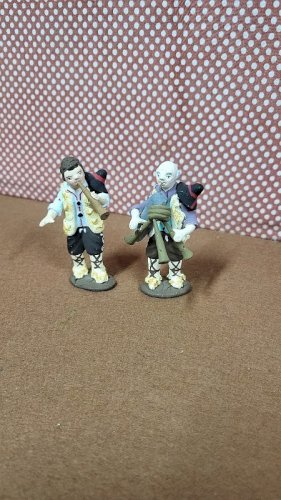 LOT DE 2 SANTONS POUR CRECHE EN TERRE CUITE ADG N° 38