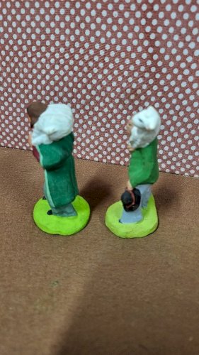 LOT DE 2 SANTONS POUR CRECHE EN TERRE CUITE N° 40