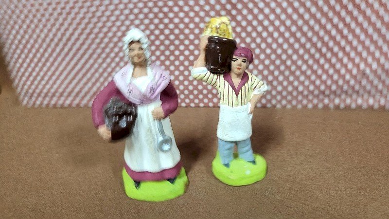 LOT DE 2 SANTONS POUR CRECHE EN TERRE CUITE N° 41