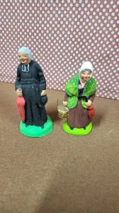 LOT DE 2 SANTONS POUR CRECHE EN TERRE CUITE N° 42
