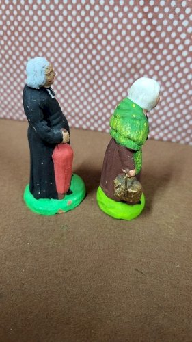 LOT DE 2 SANTONS POUR CRECHE EN TERRE CUITE N° 42
