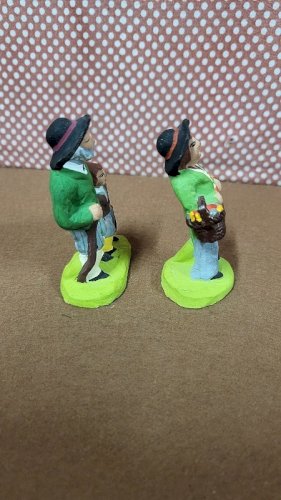 LOT DE 2 SANTONS POUR CRECHE EN TERRE CUITE N° 45