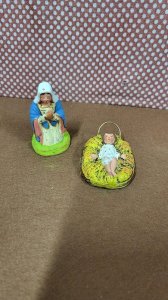 LOT DE 2 SANTONS POUR CRECHE EN TERRE CUITE N° 48