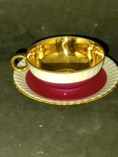 lot de 2 tasses à café ou thé anciennes, avec intérieur et anses doré en bon etat