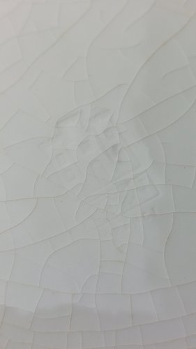 Lot de 3 anciennes assiettes, décor Scènes automobiles dautrefois, Gien ^