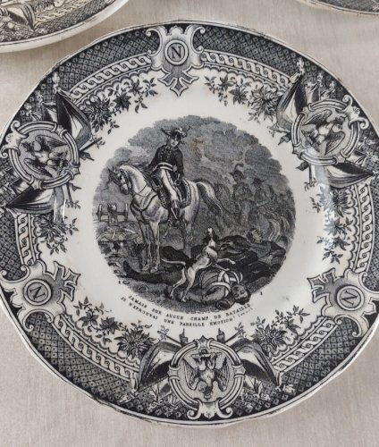 Lot de 3 anciennes assiettes en céramique, Napoléon, de Sarreguemines