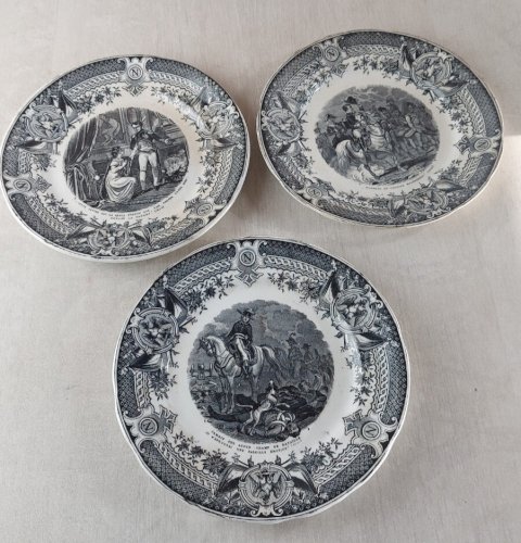 Lot de 3 anciennes assiettes en céramique, Napoléon, de Sarreguemines