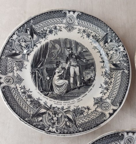 Lot de 3 anciennes assiettes en céramique, Napoléon, de Sarreguemines