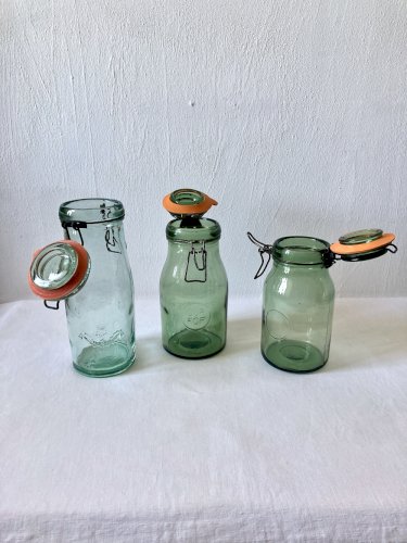 Lot de 3 bocaux de conserve en verre moulé, fermeture à étrier – La Lorraine, Durfor, Goulou