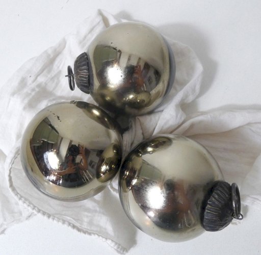 Lot de 3 boules de Noël anciennes en verre soufflé champagne