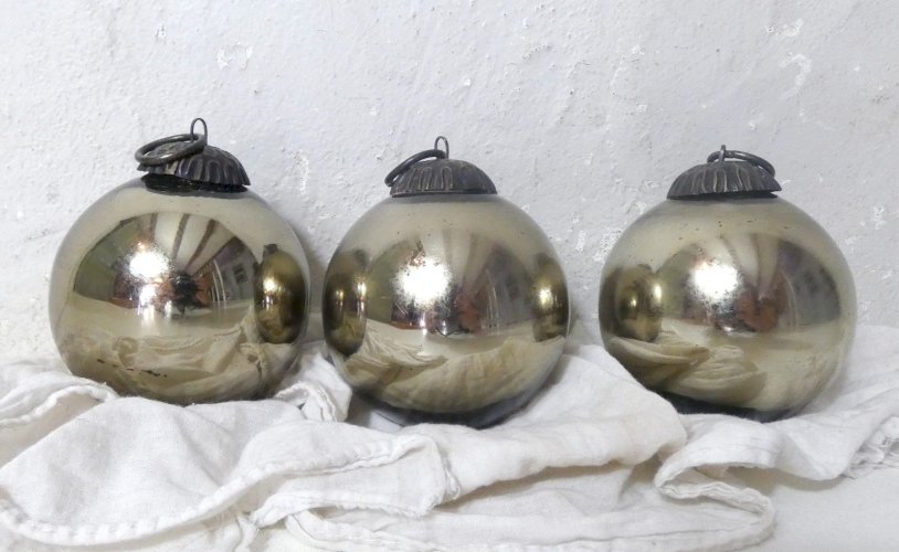 Lot de 3 boules de Noël anciennes en verre soufflé champagne