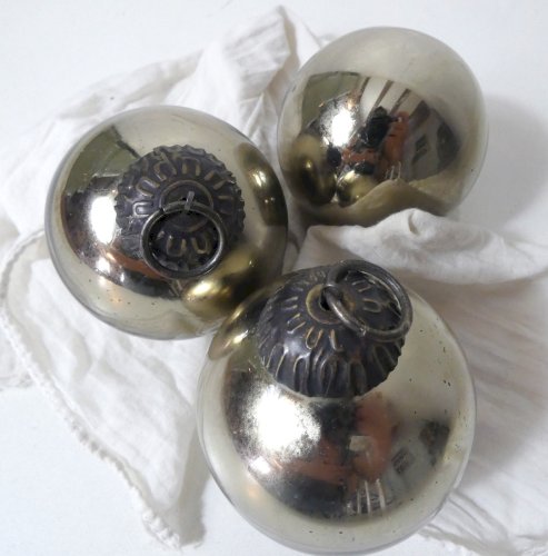 Lot de 3 boules de Noël anciennes en verre soufflé champagne